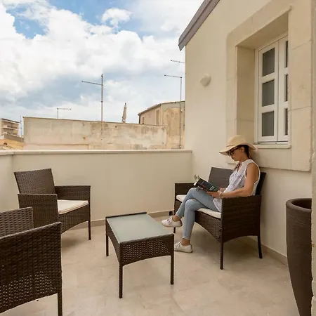 Ortigia Boutique Palace Aparthotel Syracuse