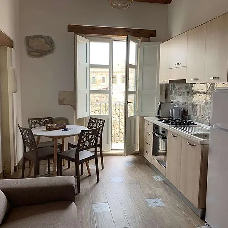 Ortigia Boutique Palace Aparthotel 3*