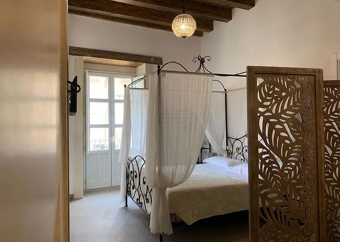 公寓式酒店 Ortigia Boutique Palace 3*